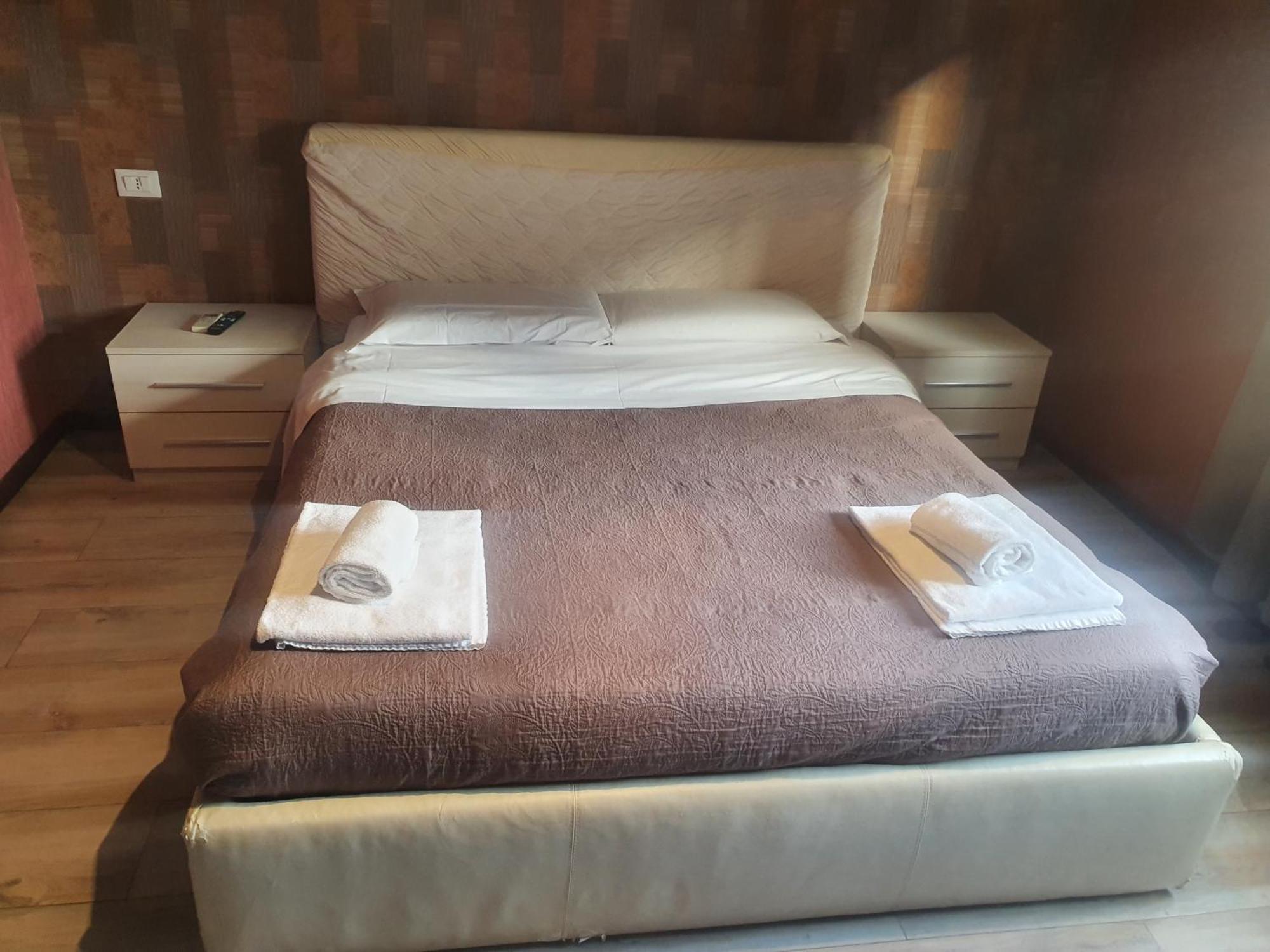 Sira House Milano Hotel Екстериор снимка