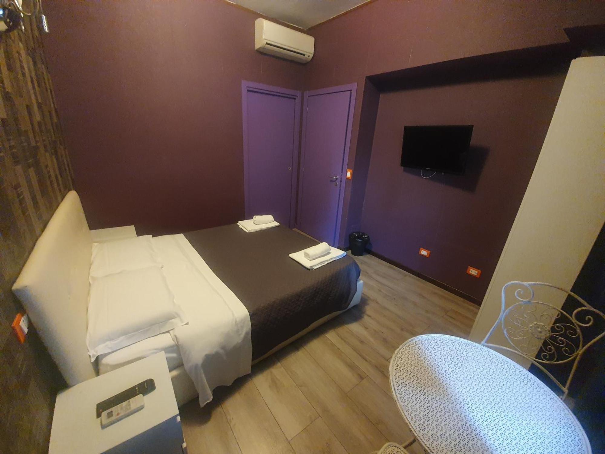 Sira House Milano Hotel Екстериор снимка
